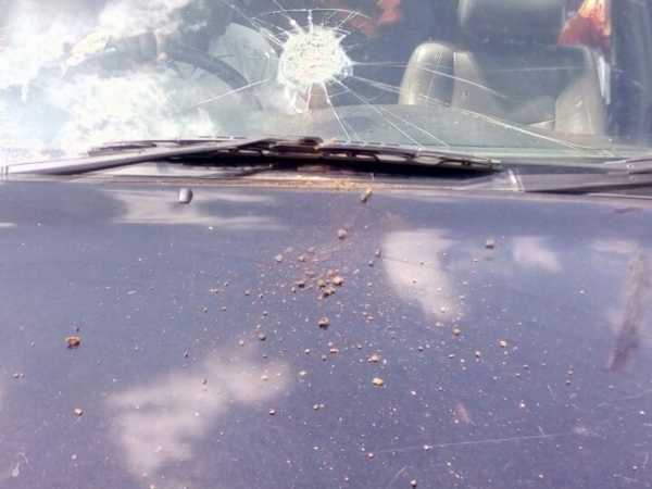 The shattered window of Cord leader Raila Odinga's vehicle following chaos in Shibale, Mumias, November 25, 2016. /SHABAN MAKOKHA