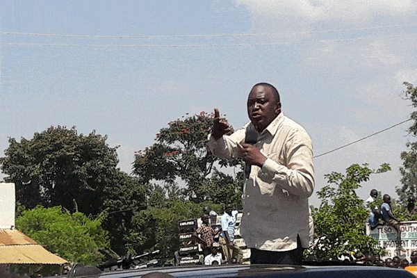 President Kenyatta addresses residents of