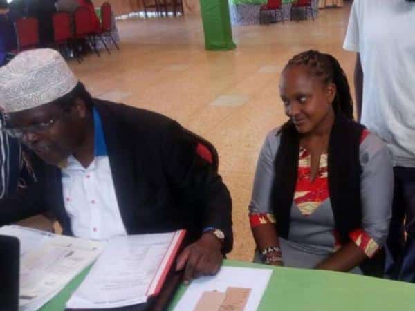 VIDEO: Miguna rejected by IEBC after giving signatures in wrong format