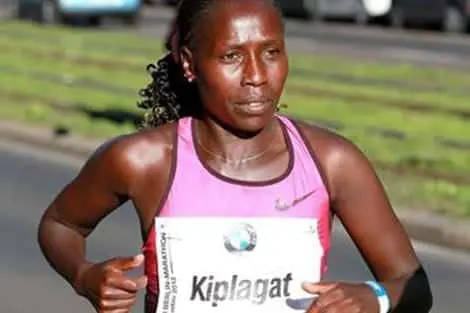 Kenyans Win Delhi Half Marathon