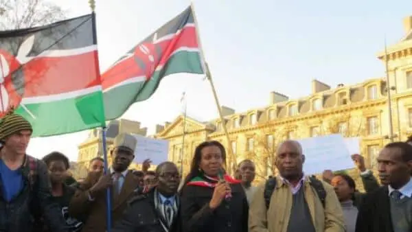 Hundreds gather in Paris in memory of slain Kenyan students