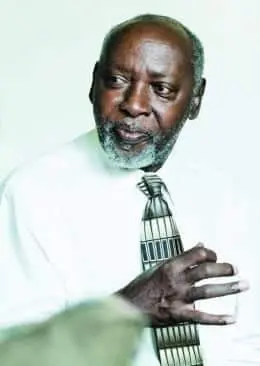 Billionaire Reveals He Spent Free Time Shining Shoes in US