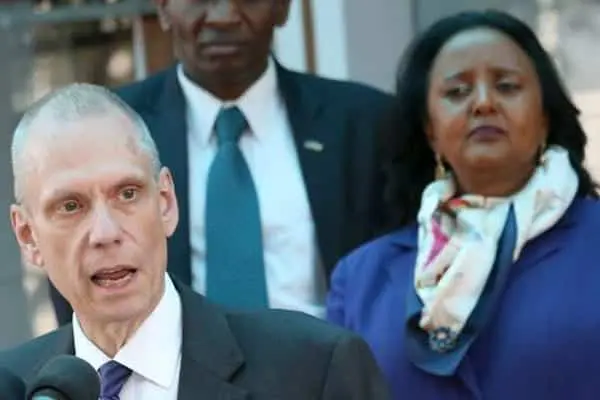 US, Kenya Sign Agreement to Increase Validity of Travelers' Visas