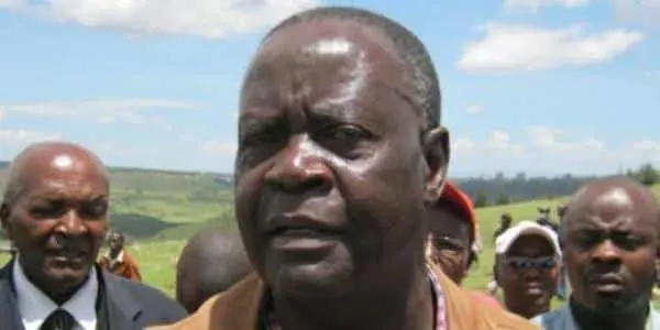 Drama as Former Minister Fights With Priest at Burial