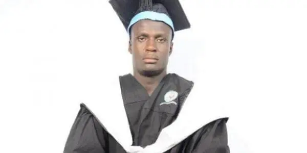 Blogger Alan Wadi Who Insulted Uhuru Kenyatta Graduates