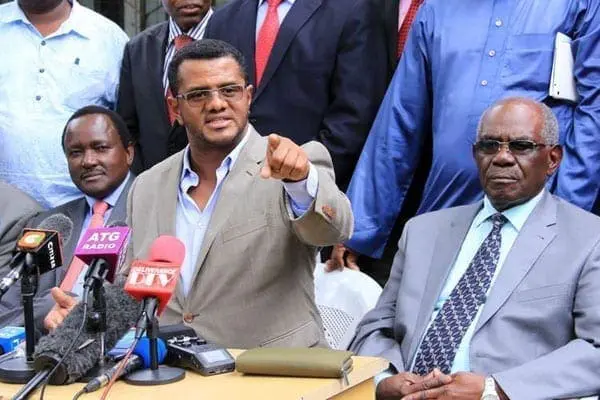 Wiper party secretary general Hassan Omar Kalonzo Musyoka moves to quell Wiper tension