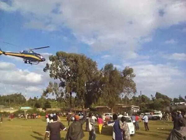 Video: Drama in Meru as man hangs on Raila's chopper