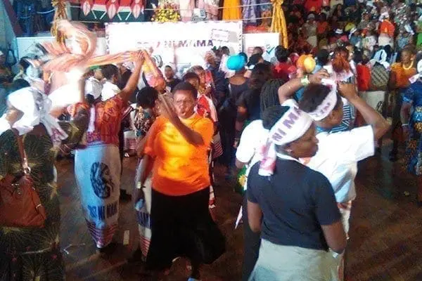 WOMEN CLASH AT BOMAS OF KENYA