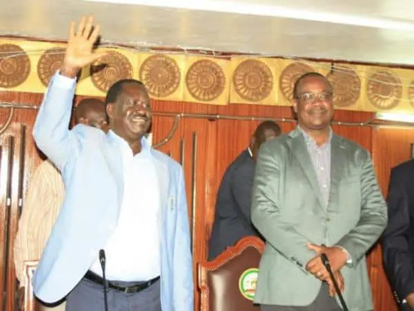 Raila meets ODM losers to prevent fallout in Nairobi, blames chaos on Jubilee 1 Nasa leader Raila Odinga and Nairobi governor Evans Kidero at Charter Hall during a ODM Nairobi aspirants meeting yesterday./JOSEPH NDUNDA
