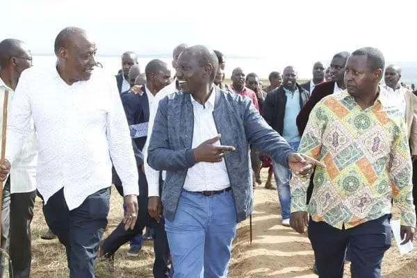 DP William Ruto with Samburu North MP AlloiseLentoimanga (left) and Samburu Governor Moses Lenolkulal during the opening of a dormitory at Joto Boys Secondary School in Samburu County on June 8, 2018. PHOTO | CHARLESKIMANI | DPPS