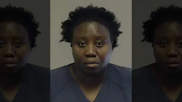 Kenyan woman attempts to rob American bank, uses child as shield 1 VIDEO: Kenyan woman attempts to rob American bank, uses child as shield