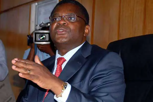 Video: Kenyans in USA wash dirty linen in public