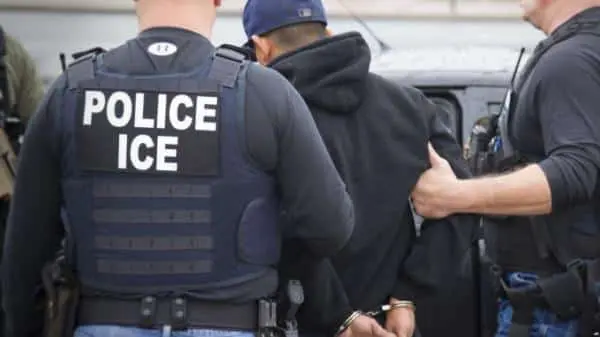 U.S. Prepares to Arrest Thousands of Immigrant Family Members