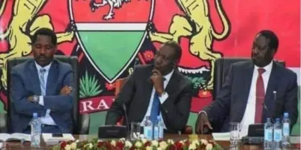 Kenyans Hilarious Analysis Of Raila, DP Ruto and Munya Photo