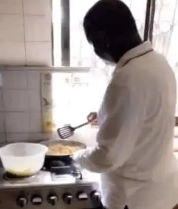 Video of Raila Odinga cooking breakfast excites Kenyans 1 Video of Raila Odinga cooking breakfast excites Kenyans