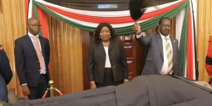 VIDEO: Raila Odinga Performs Ritual on Daniel Arap Moi's Body