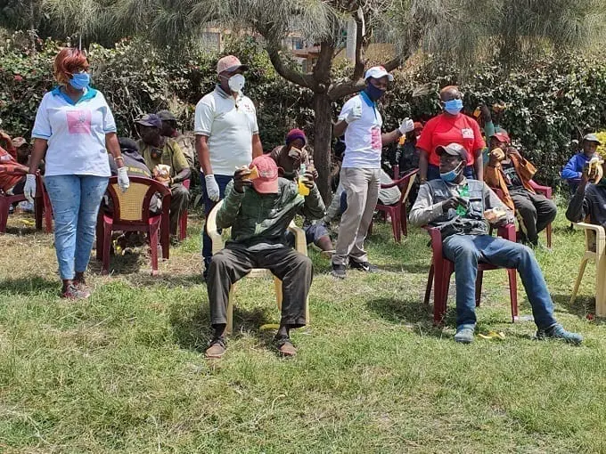 VIDEO: MAHIGA HOMES DONATES TO STREET FAMILIES