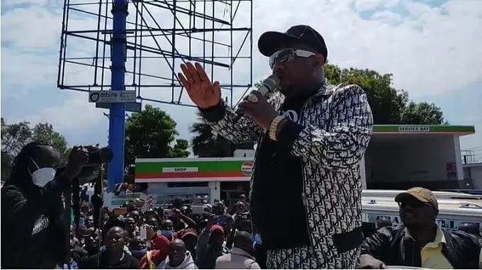 VIDEO: Sonko Causes Traffic Chaos In Kisumu, Gives Away Ksh100K