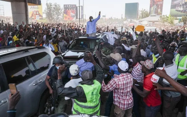 Handshake Manenos: Uhuru considering to get a wife in Kisumu 1 Handshake Manenos: Uhuru considering to get a wife in Kisumu