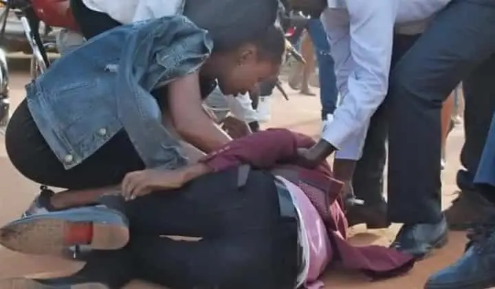 Ugandan Man Fakes Fainting To Make Surprise Proposal to Girlfriend 1 Ugandan Man Fakes Fainting To Make Surprise Proposal to Girlfriend