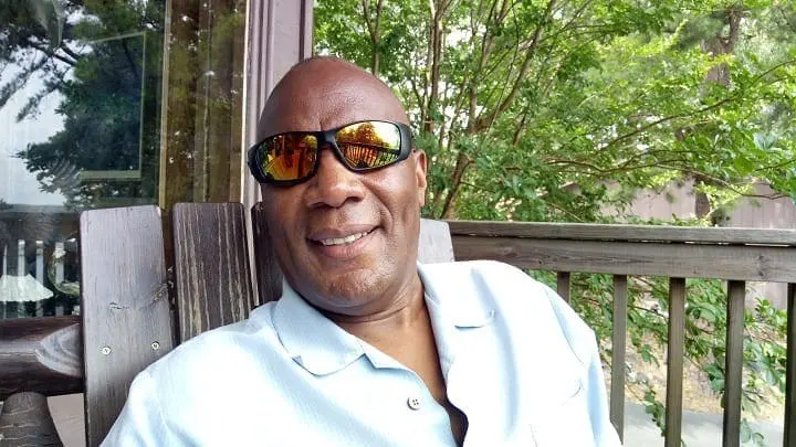 Kenyans, White People and Horses in the Heart of Arkansas.