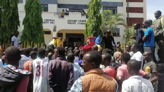 Police Shoot Three People As Chaos Erupt in Kisumu