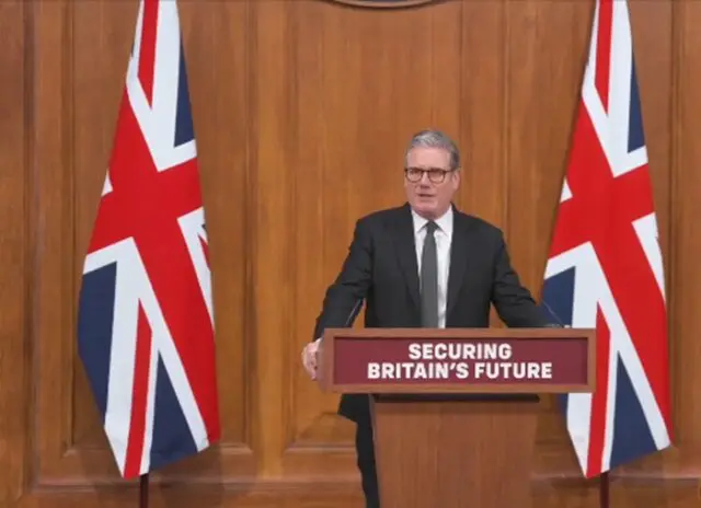 Keir Starmer's Labour Party to Cut Levels of Immigration into UK