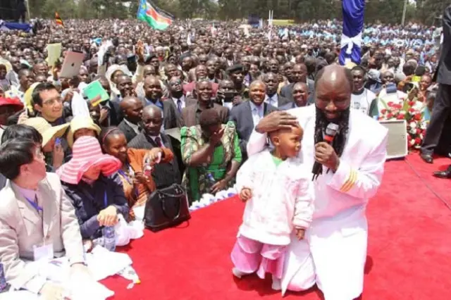 Thousands attend prophet Owuor’s Eldoret prayer meeting