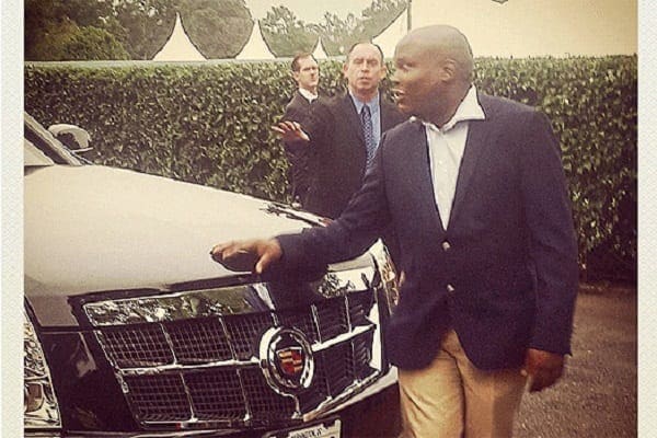 PHOTOS: What happened after Uhuru's Aide touched Obamas Beast