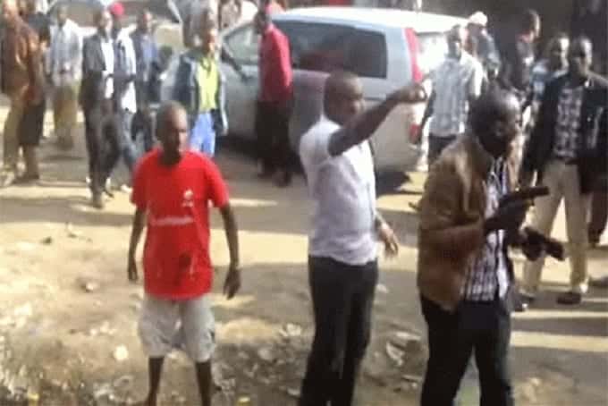 VIDEO: DRAMA AS NIS OFFICER KILLED BY MOB IN DONHOLM