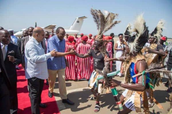 Photos: Song and dance in Kisumu as residents welcome President Uhuru