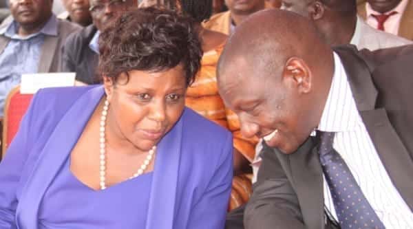 Don’t let Raila ruin your careers, Jubilee tells public servants