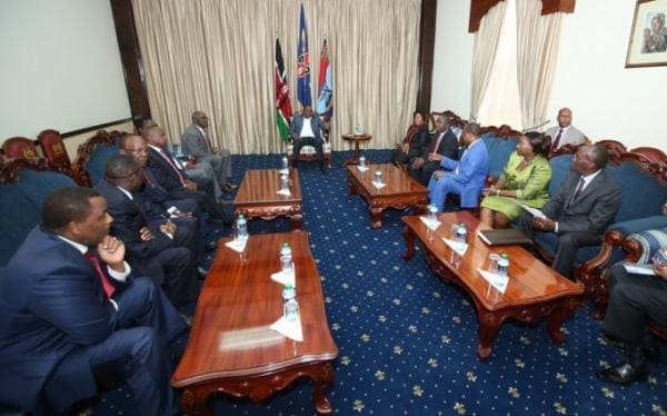 Uhuru meets Wiper MPs at State House, promises goodies to Kamba region