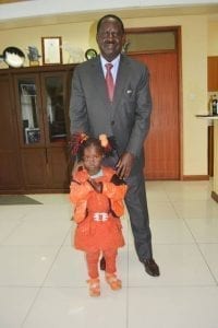 Raila with girl named Ida3