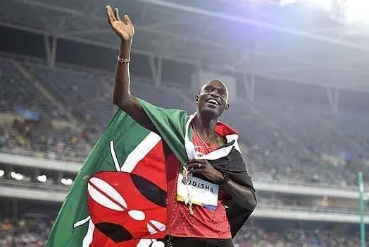 Kenya's David Lekuta Rudisha celebrates after winning the Men's 800m Final during the athletics competition at the Rio 2016 Olympic Games at the Olympic Stadium in Rio de Janeiro on August 15, 2016. AFP PHOTO 