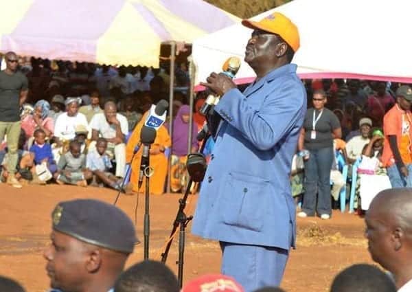 ODM leader Raila Odinga addresses his supporters at KIE Grounds in Taveta town, Taita Taveta County, on September 20, 2016. He said members are free to join Jubilee Party if they want to. PHOTO | KEVIN ODIT | NATION MEDIA GROUP