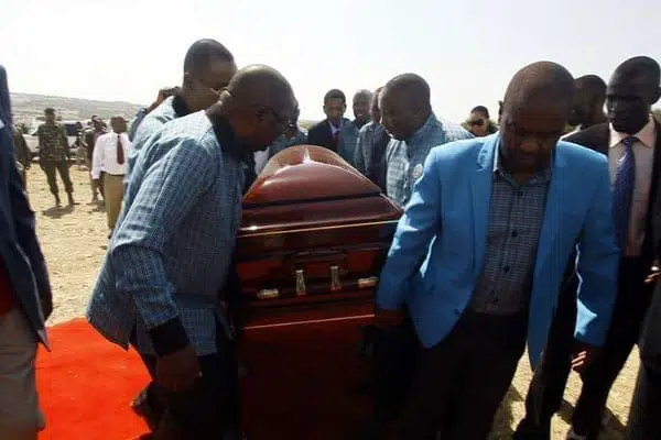 VIDEO: President Kenyatta, Odinga clash at Ntimama’s funeral