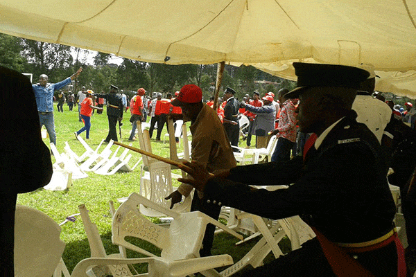 Supporters of Governor Munya and Senator