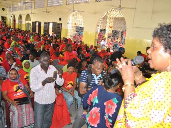 Uhuru to officially receive Joho’s deputy Katana during Coast tour: Mombasa Deputy Governor Hazel Katana, who defected from ODM to Jubilee Party, speaks at Lohar hall in Mombasa, January 28, 2017. /BRIAN OTIENO