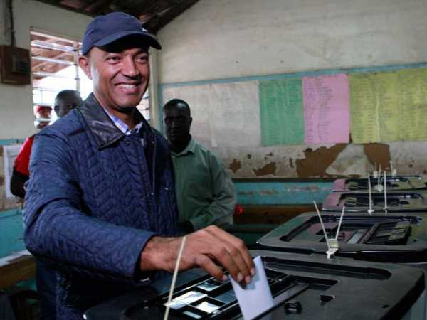 Peter Kenneth rejects Jubilee results after Sonko takes early lead