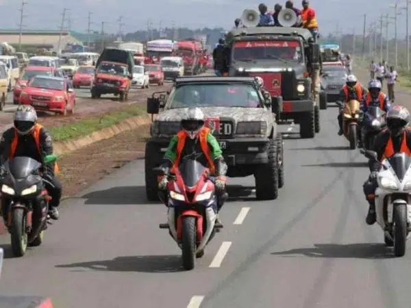 Kiambu Governor William Kabogo's motorcade on Thika road heading towards Thika stadium to launch his reelection bid in April. Photo/WILLIAM MWANGI