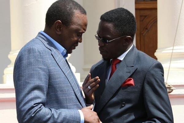 President Uhuru Kenyatta with Budalang’i MP Ababu Namwamba when leaders from western Kenya visited him at State House, Nairobi, on June 22, 2015. Mr Namwamba is also the secretary-general of ODM. PHOTO | PSCU