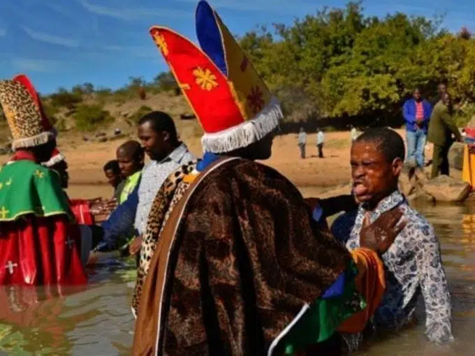 "Many charismatic churches in Africa perform baptisms in rivers." /BBC