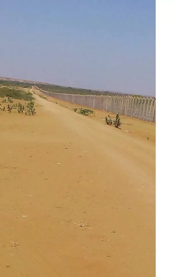 Photos Of The Wall Kenya Is Building Along Its Border With Somalia