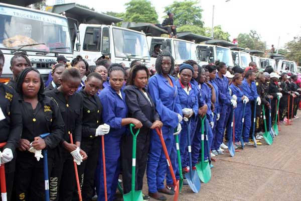 Nairobi County unveils 40 garbage trucks to clean up Nairobi