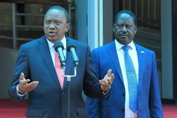 Uhuru, Raila share podium at Mwiraria’s funeral