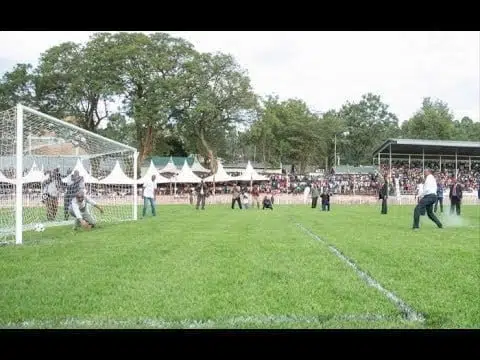 HILARIOUS VIDEO: Uhuru scores impressive penalty against Governor Ongwae