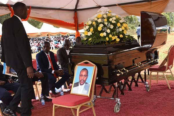 Police Arrest 6 People Found At Governor Mandogo’s Brother’s Grave Site at 3 am