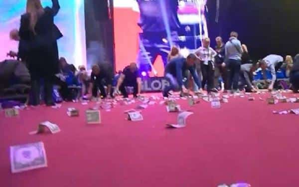 VIDEO: Russian Tycoon throws Sh2 million into audience at business conference