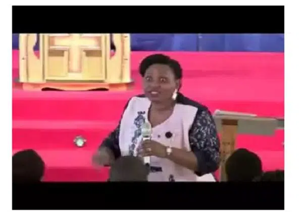 VIDEO: Pastor Susan Munene of Twa Twa Fame at it again